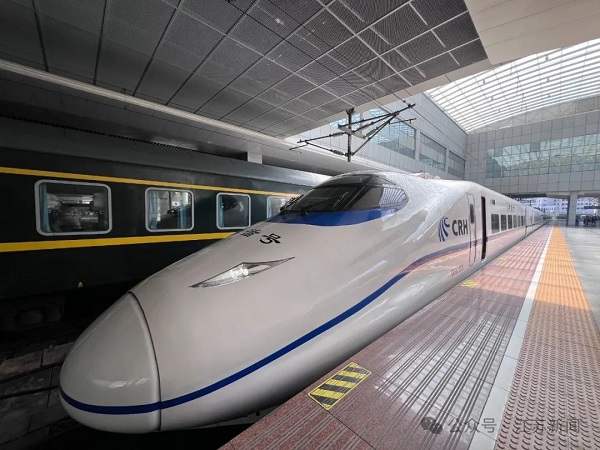 yangtze river delta 'super loop' high-speed train celebrates one-month milestone